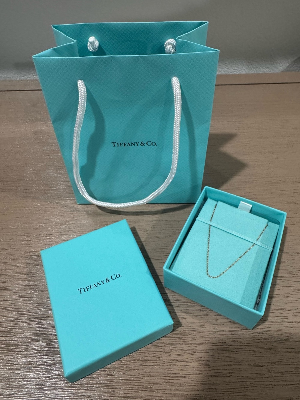 Tiffany & Co 18K Yellow Gold Cable Chain Necklace 16 inch (Full set)